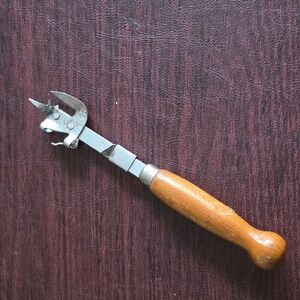 Premium Wooden Handle Grooming Tool